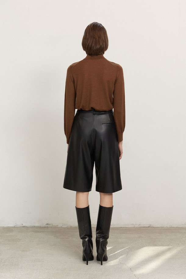 MARE DI MARI - 쇼트팬츠 - Leather Bermuda Pants Black