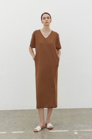 String Point V Neck Long Dress Camel