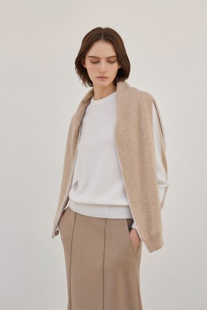 Two-tone Pullover Shawl Muffler Ivory