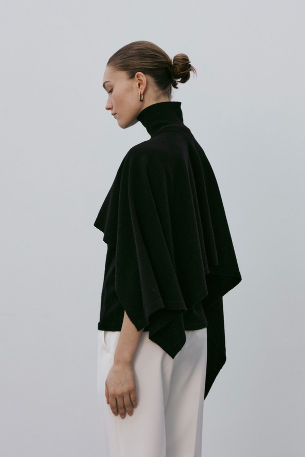 MARE DI MARI - 스웨터 - High-neck Unbalanced Multi Knit Pancho Black