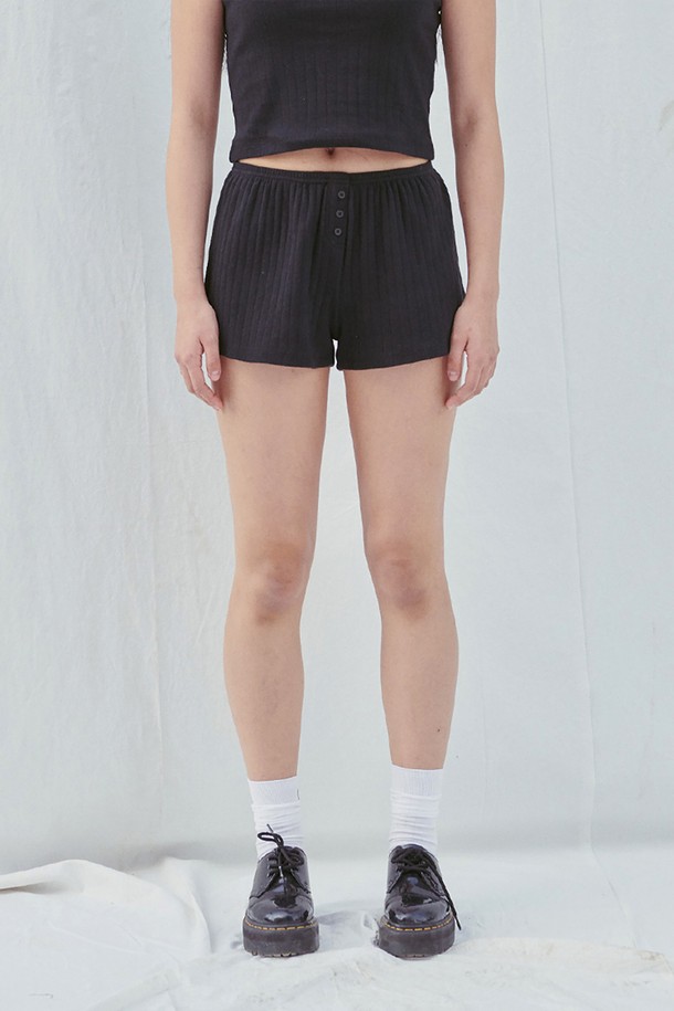 SLEEPYGOM - 쇼트팬츠 - Pure Black Short Pants