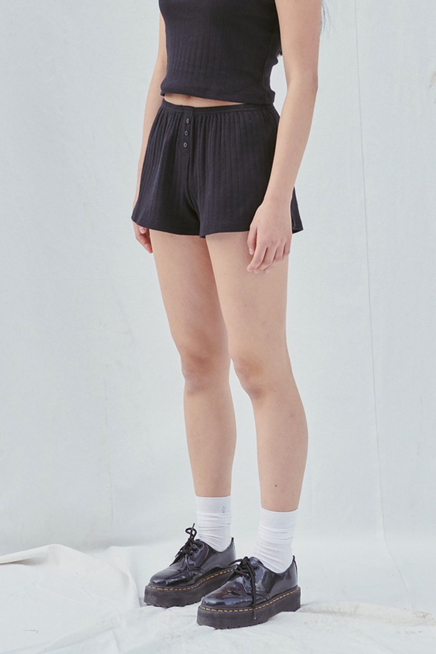 SLEEPYGOM - 쇼트팬츠 - Pure Black Short Pants