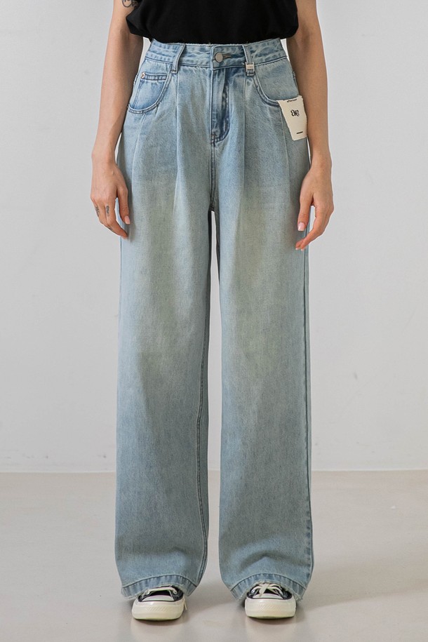 NON AND NON - 데님 - Two Pintuck Wide Denim Pants (Lightblue)