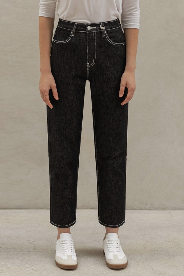 NON AND NON - 데님 - ESSENTIAL NON-FADED SELVEDGE DENIM BAGGY PANTS (BLACK)