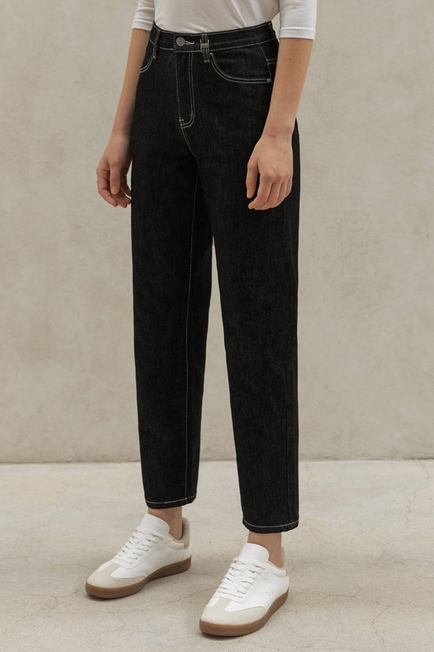 NON AND NON - 데님 - ESSENTIAL NON-FADED SELVEDGE DENIM BAGGY PANTS (BLACK)