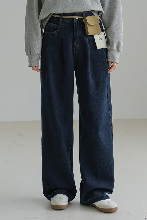 NON AND NON - 데님 - Two Pintuck Wide Denim Pants (DARK BLUE)