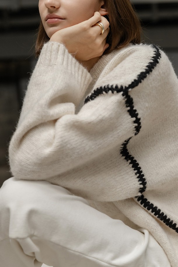 NON AND NON - 스웨터 - CHUNKY CRWNECK SWEATER (IVORY)