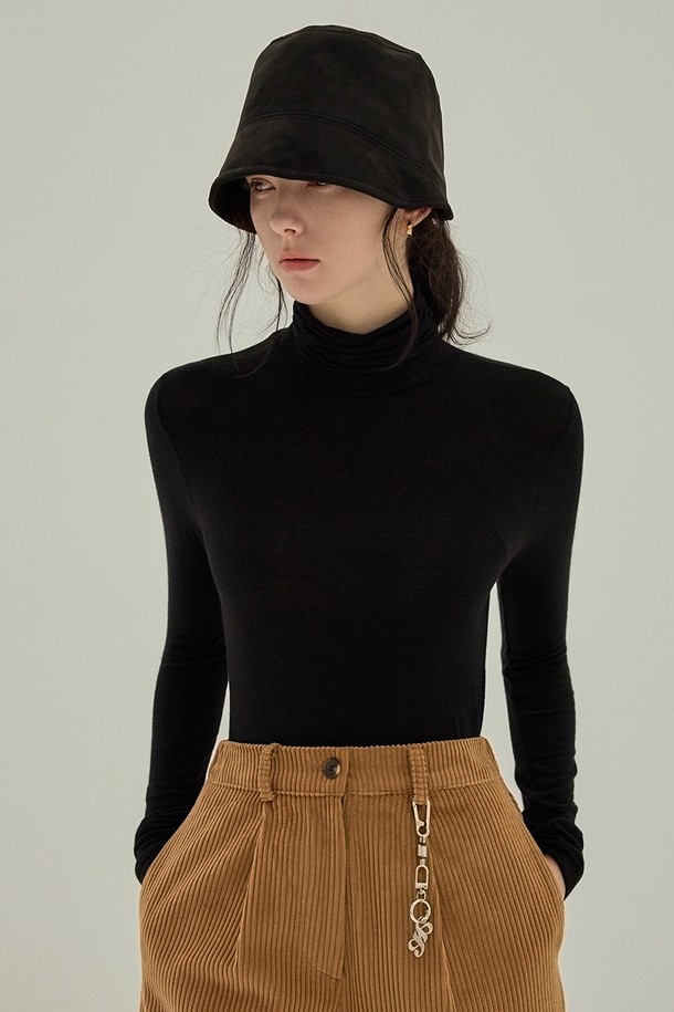 NON AND NON - 긴소매 티셔츠 - BASIC WOOL TURTLENECK T-SHIRT (BLACK)