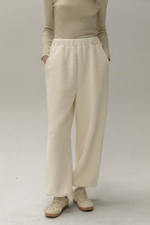 NON AND NON - 롱/미디팬츠 - FLEECE JOGGER PANTS (CREAM)