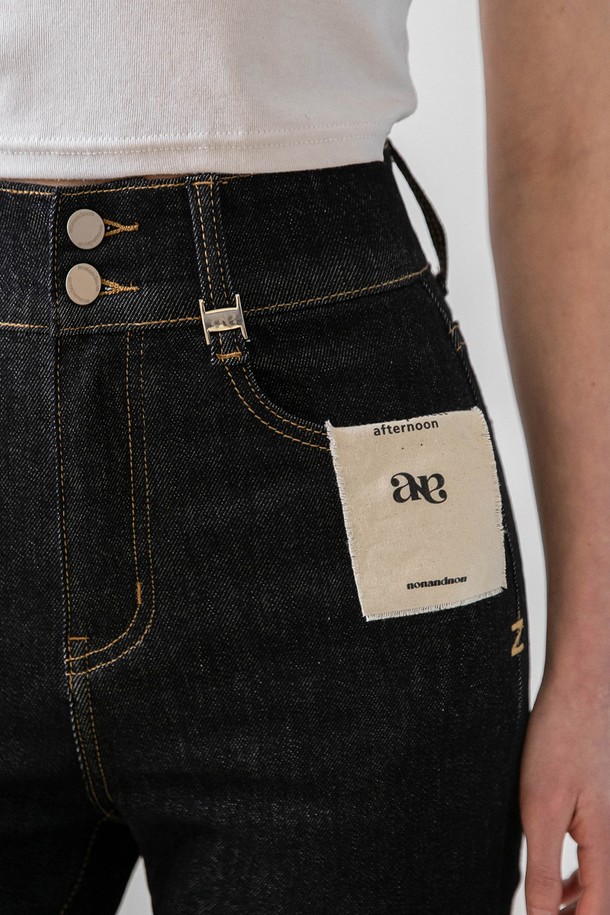 NON AND NON - 데님 - High-Waist Two Buttons Denim Pants (Black)