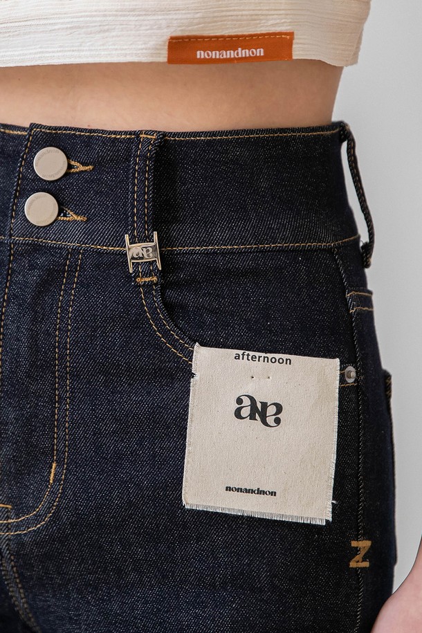 NON AND NON - 데님 - High-Waist Two Buttons Denim Pants (Deepblue)