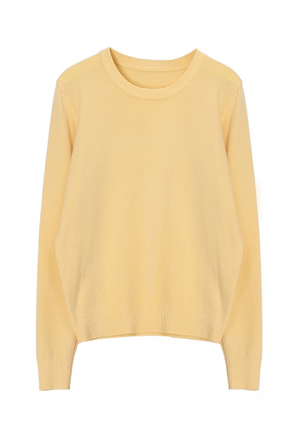 라운드 넥 베이직 헤라치 니트 NSKN5212는 여성 고객을 위한 상의 니트/스웨터입니다. 부드러운 촉감의 비스코스, 폴리에스테르, 스판덱스, 울 혼방 소재로 제작되어 봄, 가을에 착용하기 좋습니다. 심플하고 깔끔한 라운드 넥 디자인에, 베이직하고 선명한 아이보리, 옐로우, 핑크, 그레이, 네이비, 블랙 컬러로 출시되어 데이트룩, 카페룩, 미니멀, 클래식, 캐주얼 스타일을 연출하기 좋습니다. 레귤러 핏과 긴 소매 기장으로 다양한 스타일링에 활용 가능하며, 고급스러운 헤라치 니트 마감으로 얇지만 세련된 느낌을 줍니다.
