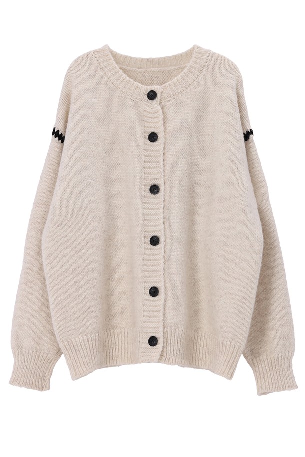 DOVA(도바) COLORING LINE WOOL KNIT CARDIGAN_NFCA5265(컬러링 라인 울 니트 가디건)은 여성용 니트 가디건입니다. 가을과 겨울에 어울리는 부드러운 촉감의 울 혼방 소재로 제작되었으며, 캐주얼 스타일을 연출하기 좋습니다. 네이비 레드, 크림 두 가지 색상으로 출시되었으며, 팔 라인의 컬러 포인트를 더해 포인트를 주었습니다. 라운드넥 디자인에 루즈핏으로 편안하게 착용 가능하며, 다양한 이너웨어와 레이어링하여 데이트룩 또는 겨울 데일리룩으로 활용하기 좋습니다.
