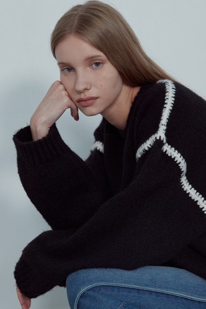 CHUNKY CRWNECK SWEATER_NFKN4140 (BLACK)