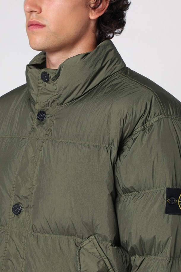 STONE ISLAND - 다운/패딩 - 스톤아일랜드 24FW 남성 크링클 랩스 가먼트다잉 로고 다운 패딩 그린 811540123 V0059