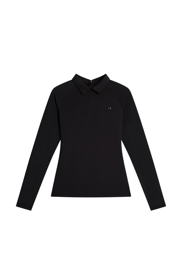 제이린드버그(J.Lindeberg) 여성 골프웨어 FW25 토리 약기모 긴소매 골프 티셔츠는 스포티하고 클래식한 골프룩을 위한 아이템입니다. 블랙 컬러에 슬림핏으로 제작되었으며, 폴로넥 디자인이 특징입니다. 가을, 겨울 시즌에 적합하며, 부드러운 촉감의 기모 안감으로 보온성을 높였습니다. 폴리에스터와 스판덱스 혼방 소재로 4방향 스트레치 기능과 래글런 소매, 하이샤인 로고 디테일을 더해 활동성과 스타일을 동시에 잡았습니다. 스트라이프 패턴으로 세련된 디자인을 완성했습니다.
