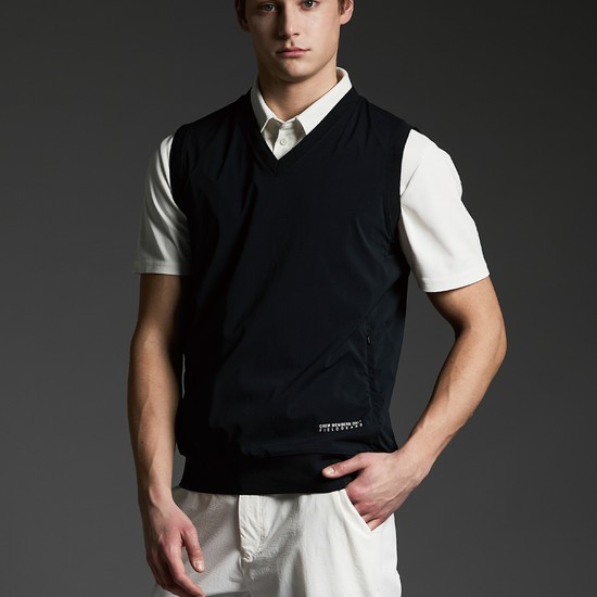 HIDDEN POCKET VEST