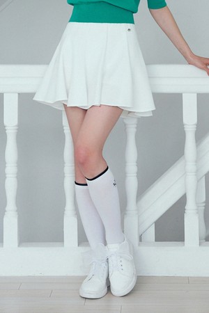 에센셜 플레어 스커트 WHITE