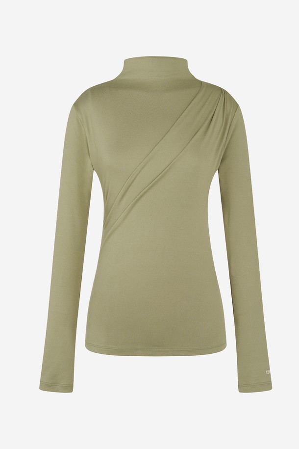 드레이프 모크넥 티셔츠 L/KHAKI는 여성용 상의로, 봄, 가을 시즌에 착용하기 좋습니다. 베이직한 스타일의 긴소매 티셔츠로, 슬림핏 디자인에 카키 컬러가 특징입니다. 골프 및 일상용으로 활용 가능하며, 드레이프 디테일이 돋보입니다. 모크넥 디자인으로 세련된 무드를 연출하며, 미니멀, 클래식, 캐주얼 스타일을 모두 소화할 수 있습니다.
