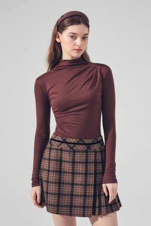 드레이프 모크넥 티셔츠 BROWN