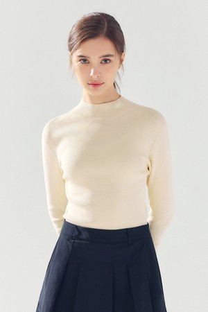 홀가먼트 모크넥 니트 BEIGE