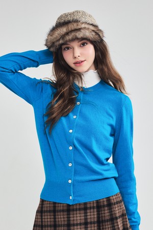 에센셜 라운드넥 가디건 BLUE