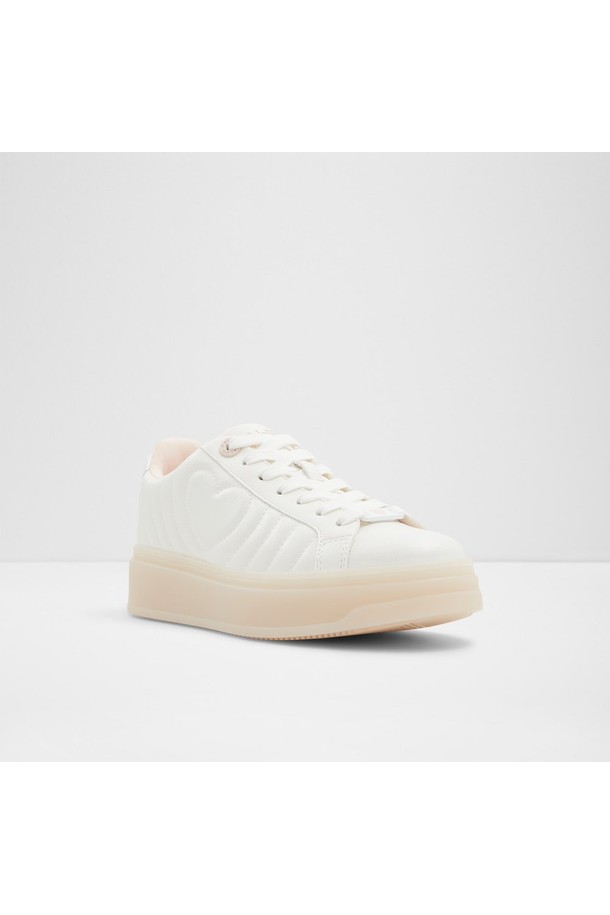 비리아 스니커즈 - 화이트 ADA1S159FZ100는 여성스러운 퀼팅과 하트 무늬가 돋보이는 여성 운동화입니다. 부드러운 폴리우레탄과 고무 소재로 제작되었으며, 라운드 앞코에 플랫 굽으로 편안한 착용감을 제공합니다. 일상, 산책룩, 캐주얼, 미니멀, 스포티 스타일 모두 소화 가능하며, 레이스업 방식으로 발을 안정적으로 감싸줍니다. 로우탑 디자인과 푹신한 안창, Pillow Walk 폼, 투톤, 플랫폼 디자인이 특징이며, 봄, 여름, 가을 계절에 적합합니다.
