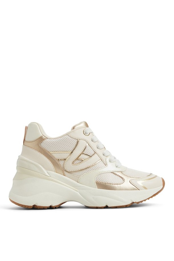 브레조스 웨지 필로우워크 스니커즈 - 크림 멀티 ADD1N008FZ163는 일상과 워킹에 적합한 남성용 운동화입니다. 크림과 멀티 컬러 배색, 라운드 앞코 디자인이 특징이며, 봄, 여름, 가을 계절에 착용하기 좋습니다. 합성가죽 소재에 웨지힐 굽이 적용되어 편안한 착화감을 선사하며, 필로우워크 쿠션으로 푹신함을 더했습니다. 캐주얼, 미니멀, 스포티 스타일의 산책룩, 출근룩에 매치하여 세련된 분위기를 연출해보세요.
