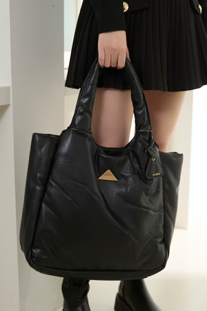 퍼프캐리 사첼 백 - 블랙 오버플로우 ADD1H096HZ006