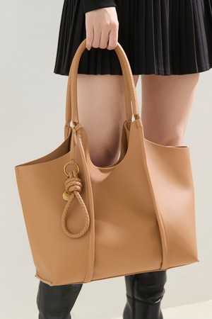 카일리니아 사첼 백 - 코냑 ADD1H106HH238