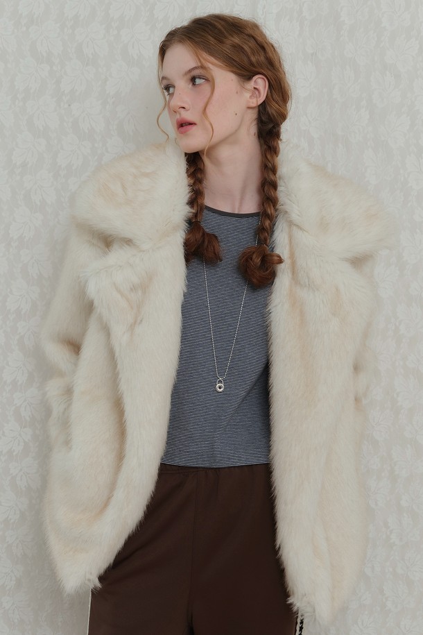 POEV - 코트 - Vintage Two-tone Fur Jacket - Ivory