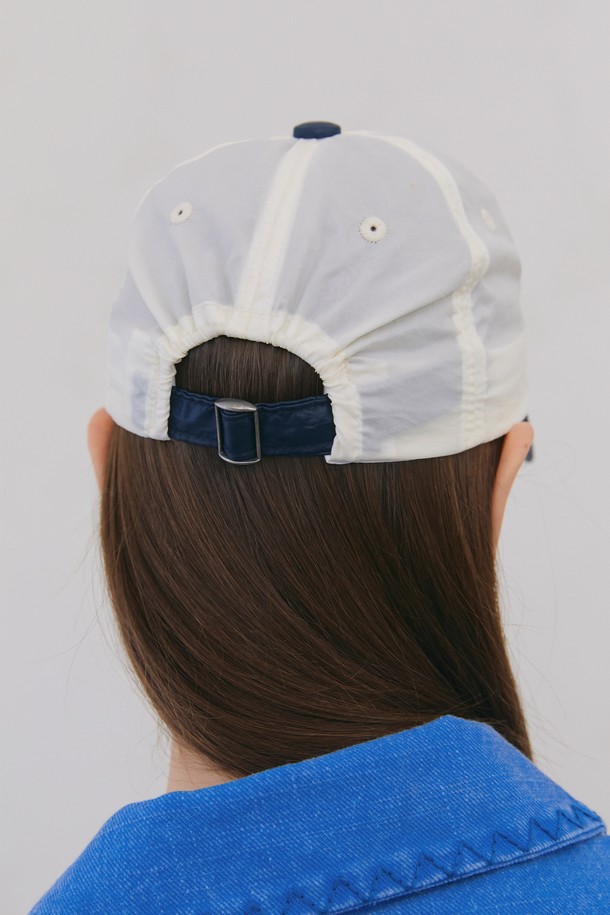 POEV - 모자 - Flower Shirring Ball Cap - White/Navy