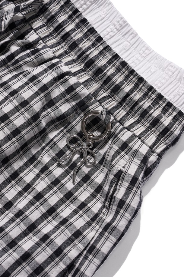 POEV - 쇼트팬츠 - Checked Layered Boxer Shorts - Black