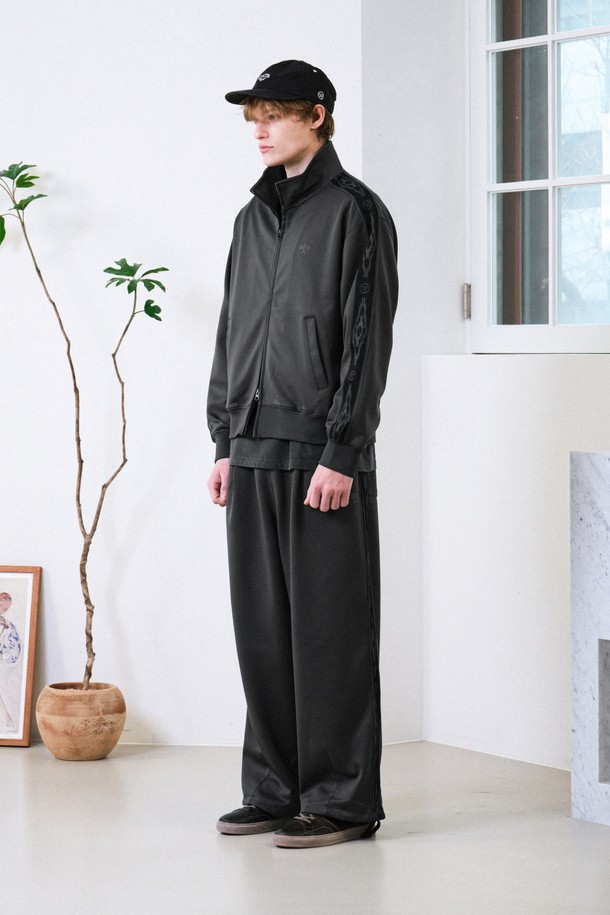 상품 슬라이드 이미지 0