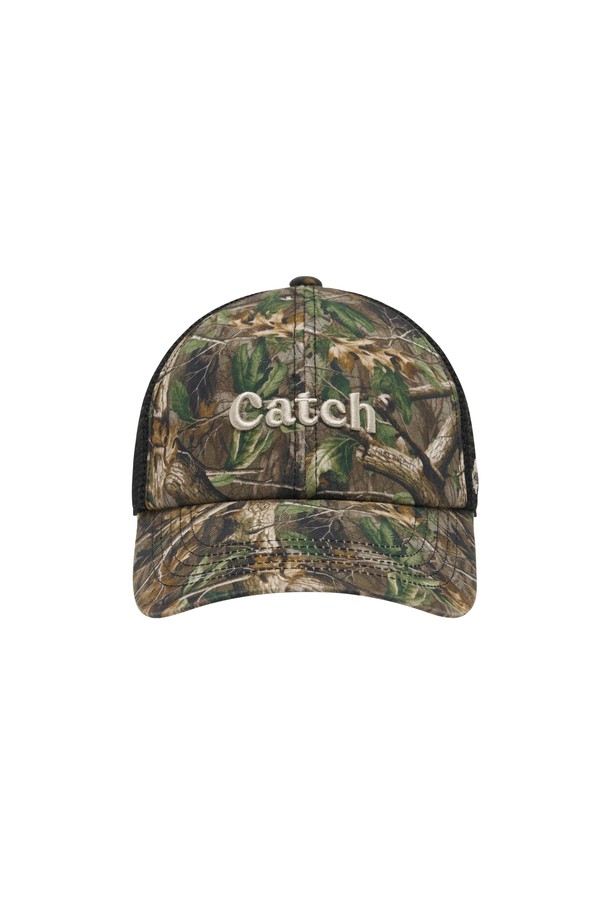 리얼카모 캐치 트러커(CAMO)는 캐주얼, 고프코어, 스포티 스타일을 아우르는 모자입니다. 면과 나일론 혼방 소재로 제작되어 부드러운 촉감과 흡습, 속건, 통기성을 제공하여 사계절 내내 쾌적하게 착용할 수 있습니다. 카모 패턴과 메쉬 패널, 로고 디자인이 돋보이며, 캠핑, 등산, 여행 등 다양한 TPO에 활용하기 좋습니다. 모자 깊이 12cm의 프리사이즈로 제작되었습니다.
