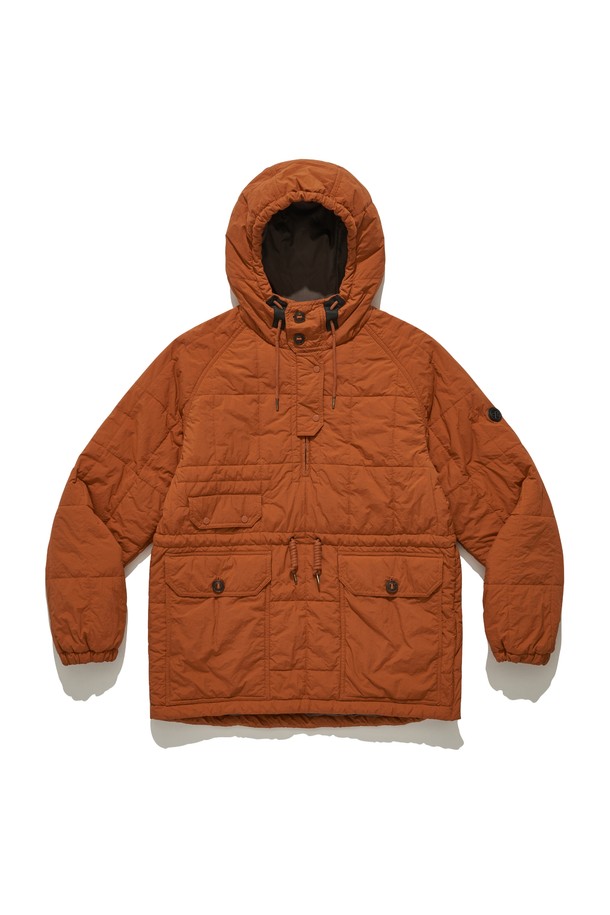 릿지 헌터 패딩 아노락 (ORANGE)은 겨울철 캐주얼 및 스포티 스타일을 연출하기에 좋은 아이템입니다. 오렌지 컬러의 무지 디자인으로, 어떤 옷에도 쉽게 매치할 수 있습니다. 두꺼운 두께감과 보온 기능을 갖춰 추운 날씨에도 따뜻하게 착용할 수 있으며, 오버핏으로 편안한 착용감을 선사합니다. 나일론 소재로 제작되었으며, 긴 소매와 집업 여밈 방식, 포켓 및 스트링 디테일로 실용성을 더했습니다. 캠핑룩으로 활용하기에도 적합한 아노락입니다.
