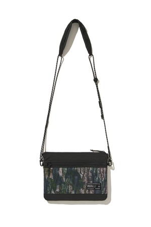 [힐리먼트] 핸드 카모 샤코슈백 (WOOD CAMO)_BROWN-a