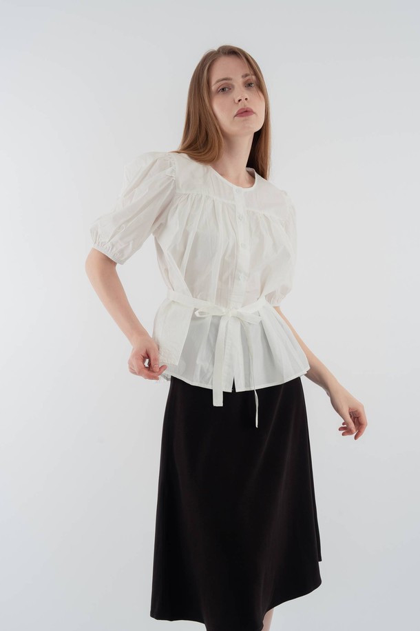 VOCA - 블라우스 - Puff sleeves waist tied blouse_White