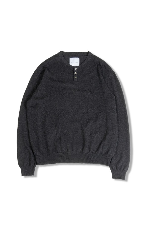 MUDSALT - 스웨터 - CABLE HENRY NECK KNIT CHARCOAL