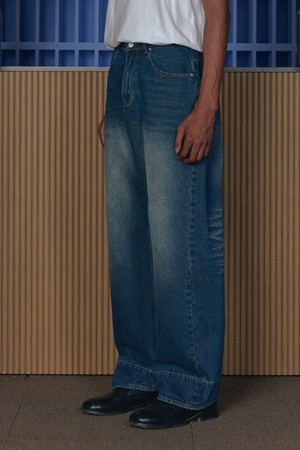 WASHING CURVED WIDE DENIM PANTS DEEP BLUE