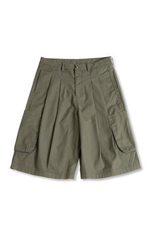 TWO TUCK WIDE BERMUDA PANTS OLIVE