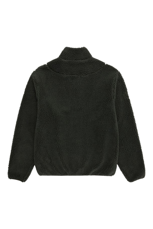 25FW Bluebird Shearling Fleece Charcoal (블루버드 셜링 플리스 차콜)은 가을, 겨울 시즌에 어울리는 남녀 공용 플리스 재킷입니다. 차콜 컬러의 무지 디자인으로 캐주얼, 스포티, 미니멀 스타일을 연출하기 좋습니다. 부드러운 촉감의 플리스 소재로 제작되었으며, 릴랙스 핏과 하프 집업 여밈 방식으로 편안함을 더했습니다. 경량성과 통기성을 갖춰 일상생활뿐만 아니라 캠핑룩으로도 활용 가능하며, 메쉬 안감 칼라, 신축성 있는 소매단과 밑단, 고밀도 외부 원단, 트리코트 안감 등의 특징을 갖췄습니다.
