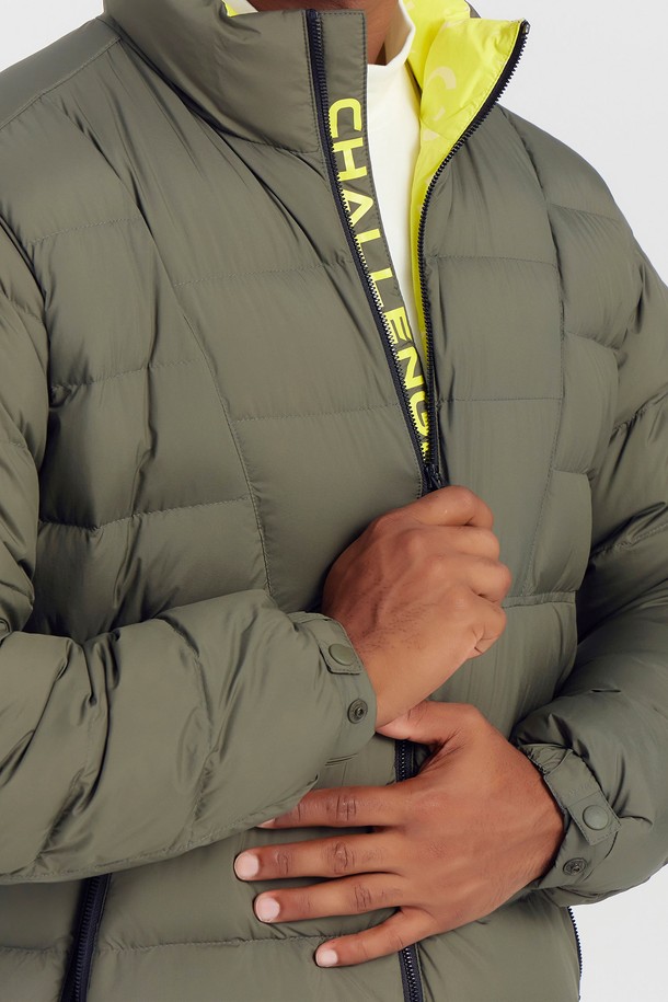 상품 슬라이드 이미지 1