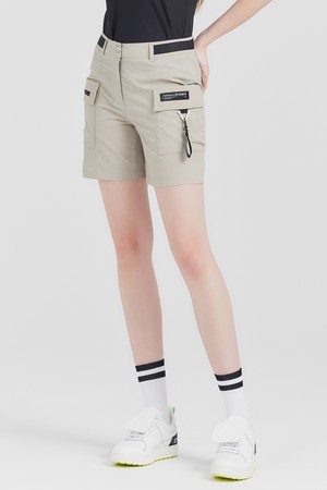 와샤가공 나일론스판 참장식 아웃포켓 여성 골프 하프팬츠 라이트베이지_BEIGE-a