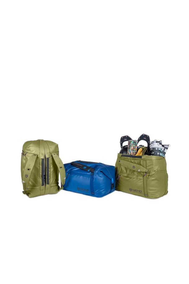 [NEMO] 더블 하울 70L 여행용 캐리어는 넉넉한 수납공간을 제공하는 라지 사이즈 더플백입니다. Nova Lake와 Chai 두 가지 색상으로 출시되었으며, 나일론과 폴리에스테르 소재로 제작되어 내구성이 뛰어납니다. 방수 기능과 압축 기능이 있어 짐을 안전하게 보호하며, 블루사인 인증 소재 및 PFAS-free DWR 처리를 통해 친환경적인 면모를 갖췄습니다. 백팩 스트랩과 메쉬 포켓, 다용도 수납공간은 편리한 사용성을 더하며, 여행, 캠핑, 아웃도어 활동에 적합합니다. 지퍼형 잠금 방식, 재활용 소재 사용, 멀티웨이 캐리 기능을 제공하여 다양한 상황에서 활용 가능합니다.
