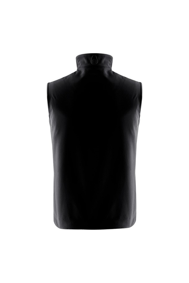 SPARY SOFTSHELL VEST_999는 남녀 공용으로 착용 가능한 블랙 컬러의 소프트쉘 베스트입니다. 일상과 아웃도어 활동 모두에 적합하며, 봄, 가을 계절에 활용하기 좋습니다. 방수 및 방풍 기능이 있어 쾌적하게 착용 가능하며, 레귤러핏에 민소매 디자인으로 활동성을 높였습니다. 미니멀하고 스포티한 스타일 연출에 용이하며, 산책룩, 여행룩 등 다양한 TPO에 매치할 수 있습니다. 나일론과 폴리에스테르 혼방 소재로 제작되어 부드러운 촉감을 느낄 수 있습니다.
