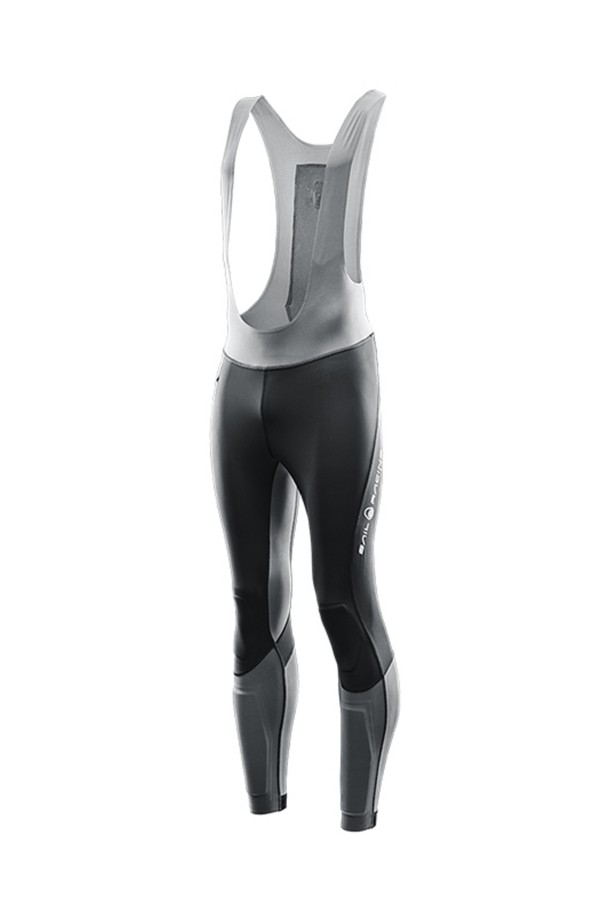 Orca (오르카) 하이브리드 비브 레깅스_999는 수영 및 스킨스쿠버 활동에 적합한 남성용 긴바지입니다. 나일론과 스판덱스 소재로 제작되어 뛰어난 신축성과 방수 기능을 제공하며, 여름철 휴가룩과 바캉스룩에 잘 어울립니다. 슬림핏 디자인에 멜빵 디테일을 더해 스포티하면서도 미니멀한 스타일을 연출합니다. 블랙, 그레이 두 가지 색상으로 출시되어 다양한 상의와 매치하기 좋습니다.
