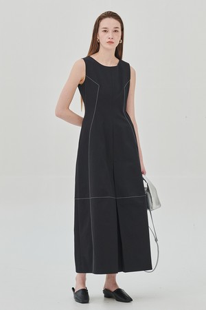 COCOON SILHOUETTE SLEEVELESS DRESS