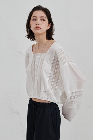 LACE PATCH BLOUSON BLOUSE