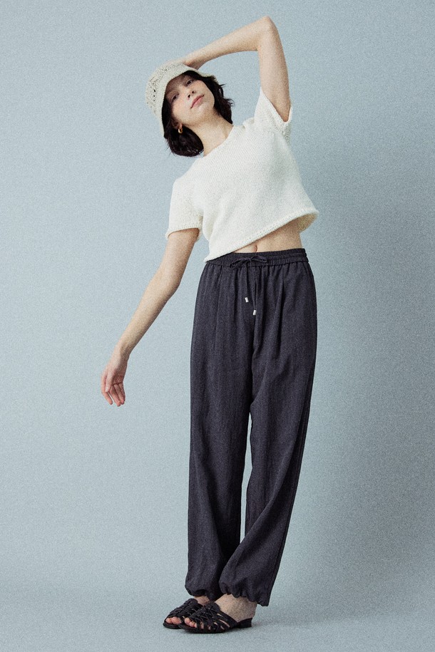 Snug.U - 롱/미디팬츠 - TWO-WAY STRING BANDING PANTS